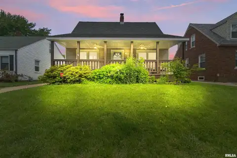 1013 E ELMHURST Avenue, Peoria, IL 61603