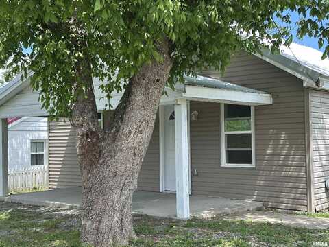 329 N BROADWAY Avenue, Goreville, IL 62939