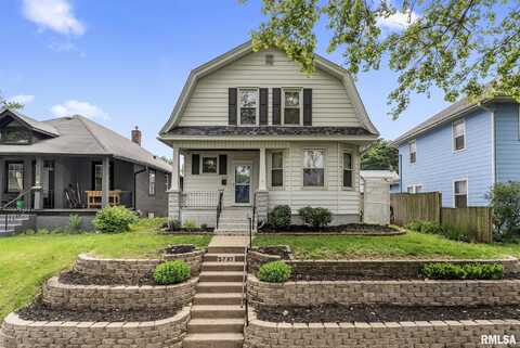2723 IOWA Street, Davenport, IA 52803