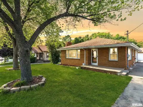 621 E SCIOTA Avenue, Peoria Heights, IL 61616