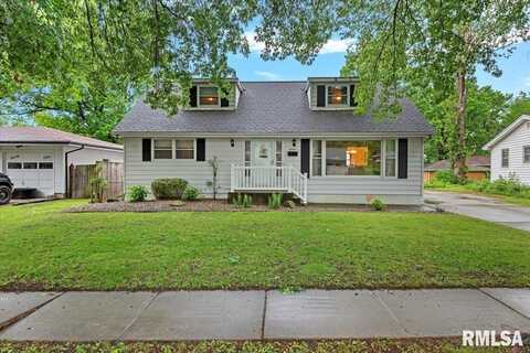 2054 CAMBRIDGE Road, Springfield, IL 62704