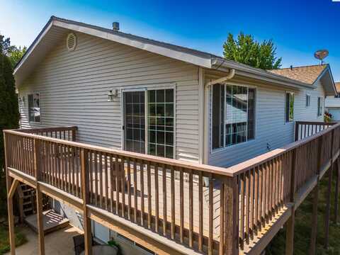 393 NW Dillon St, Pullman, WA 99163