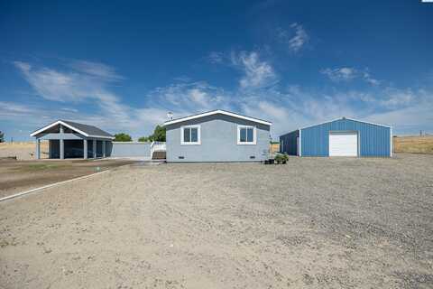 94 Dusty Rd, Burbank, WA 99323