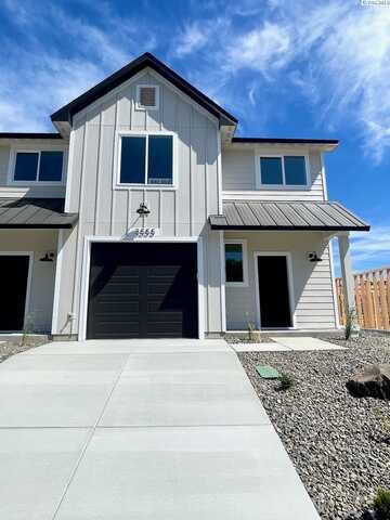 3555 W 6th Place, Kennewick, WA 99336