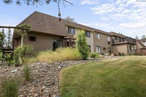 600 SW Crestview St #22, Pullman, WA 99163