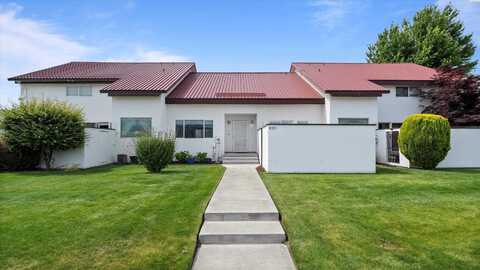 423 Nicklaus Ct., Richland, WA 99352