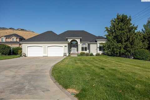 2760 Lapierre Canyon Dr, Kennewick, WA 99338