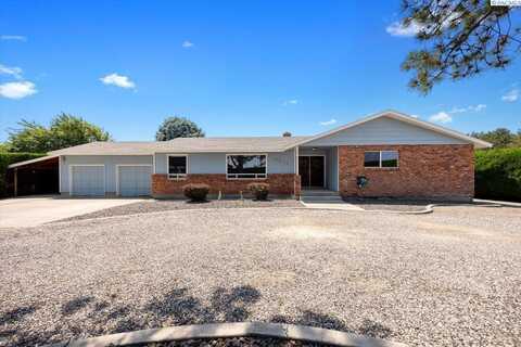 10012 Maple Dr., Pasco, WA 99301