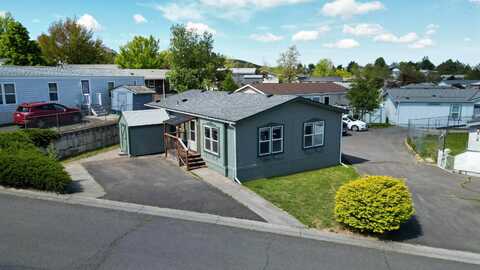 260 Golden Hills Dr, Pullman, WA 99163