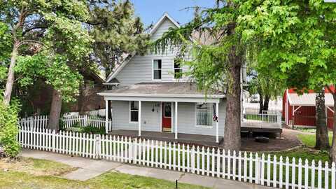 436 N Washington St, Tekoa, WA 99033