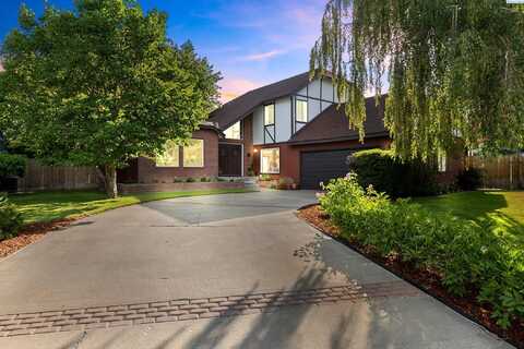 4834 W Robin Ct, West Richland, WA 99353