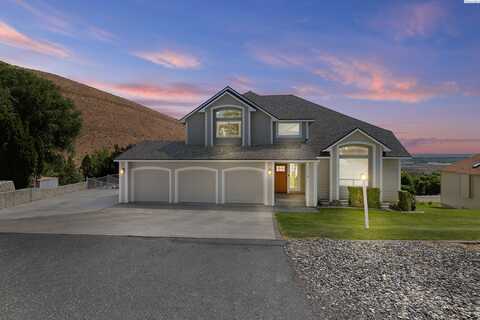 2728 Kyle Rd, Kennewick, WA 99338
