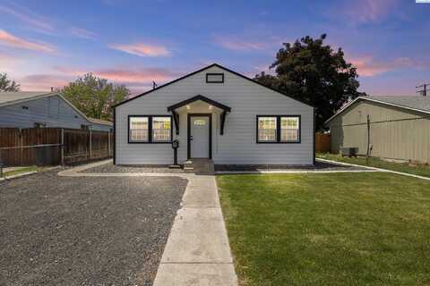 1033 Willard Ave, Richland, WA 99354