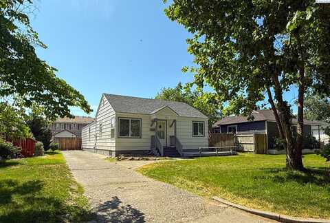 912 S Alder Street, Kennewick, WA 99336