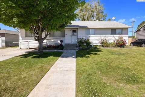 1925 Everest Ave, Richland, WA 99354