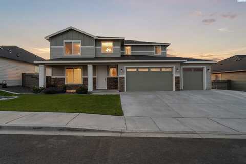 8410 Lennox St., West Richland, WA 99353
