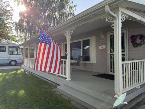4208 W Okanogan Ave., Kennewick, WA 99336