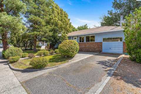 2020 Newcomer Ave, Richland, WA 99354