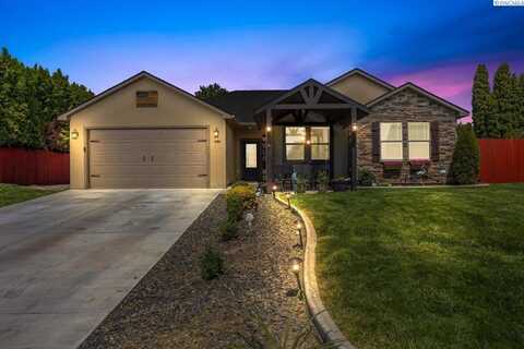 406 W 49th Ave, Kennewick, WA 99337