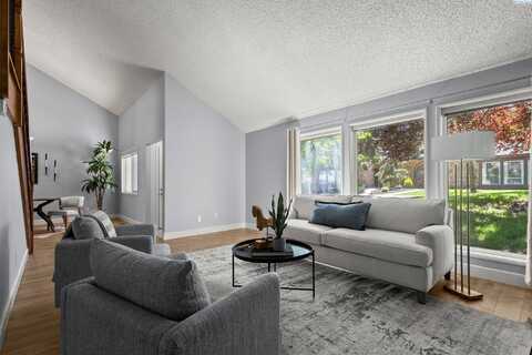 4214 W Klamath, Kennewick, WA 99336