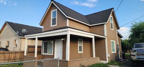 911 Barnes ct, Sunnyside, WA 98944