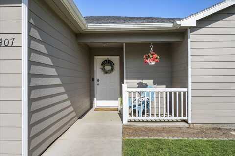 407 Westridge Dr, Grandview, WA 98930