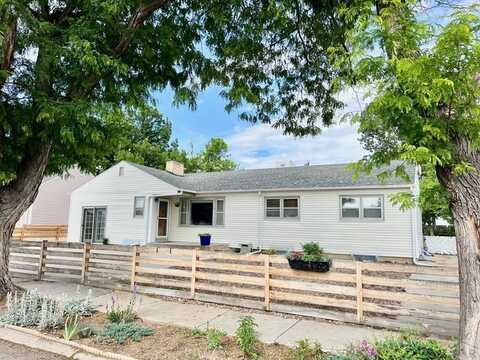 1524 Saratoga Rd, Pueblo, CO 81001