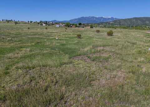 1111 Trinchera Dr, Colorado City, CO 81004