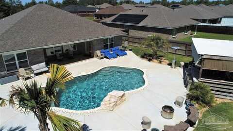 4668 Red Oak Dr, Milton, FL 32583