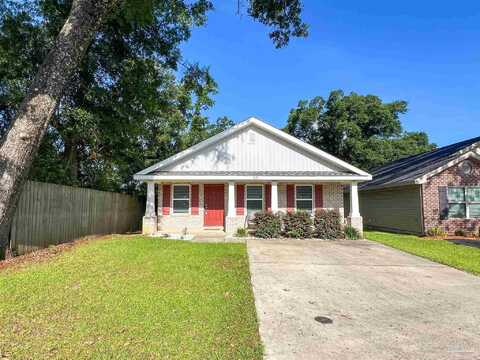 8821 Smiley Ct, Pensacola, FL 32514