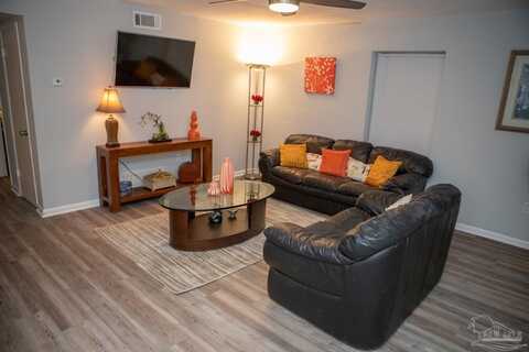 300 Bayou Blvd, Pensacola, FL 32503
