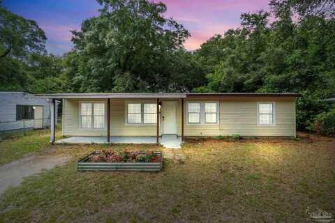 6483 Skyline Dr, Milton, FL 32570