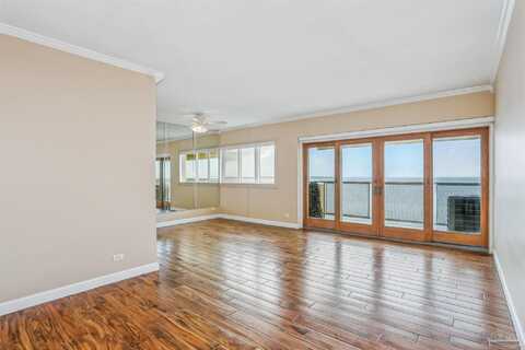 825 Bayshore Dr, Pensacola, FL 32507