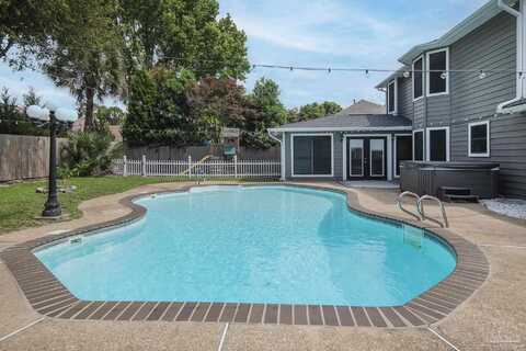 6521 El Presideo, Pensacola, FL 32504