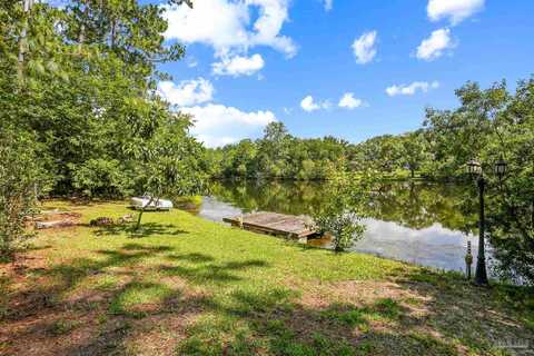 751 Lake Ridge Ln, Pensacola, FL 32514