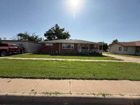209 N Bowie Avenue, Tulia, TX 79088