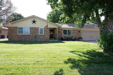 1100 Mills Avenue, Dumas, TX 79029
