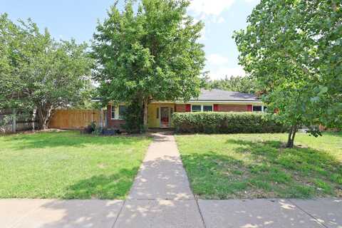 7301 HOLYOKE Trail, Amarillo, TX 79121