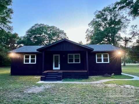 6171 Young Ln, Milton, FL 32570