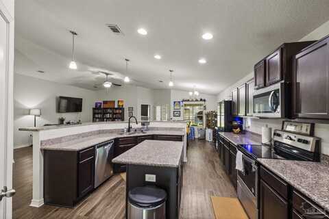 4327 Thistle Pine Ct, Pace, FL 32571