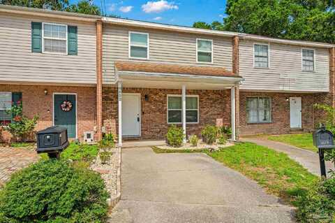 8453 Old Spanish Trl Rd, Pensacola, FL 32514