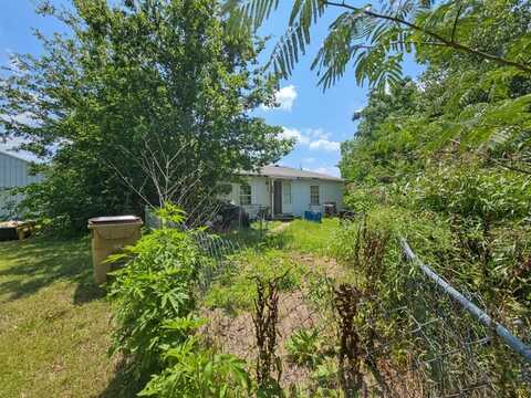 103 Church, ELKHART, TX 75839