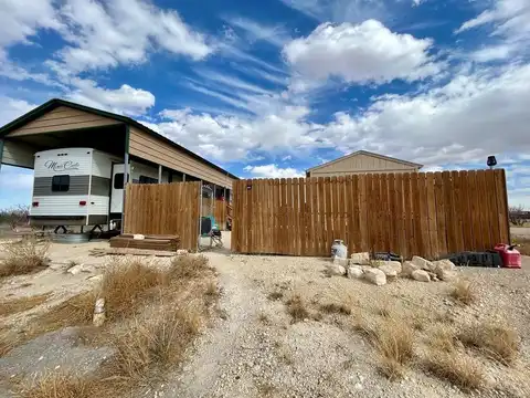 735 Gordon Alexander Rd, Fort Stockton, TX 79735