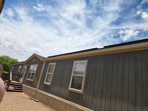420 N Cedar St, Kermit, TX 79745