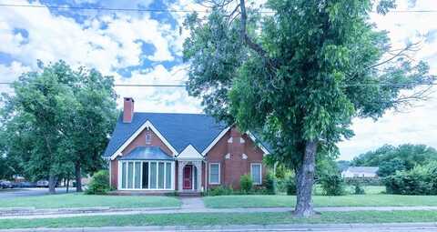 1001 W Walnut, Coleman, TX 76834