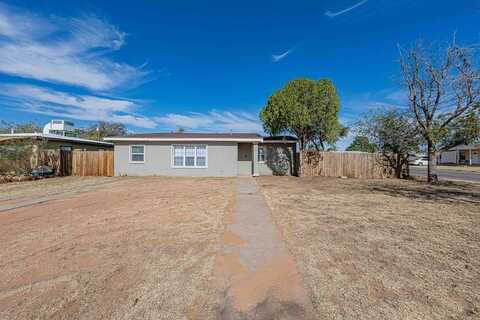 3500 Apache Dr, Midland, TX 79703