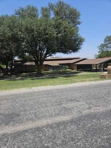 2727 E 25th St, Big Spring, TX 79720