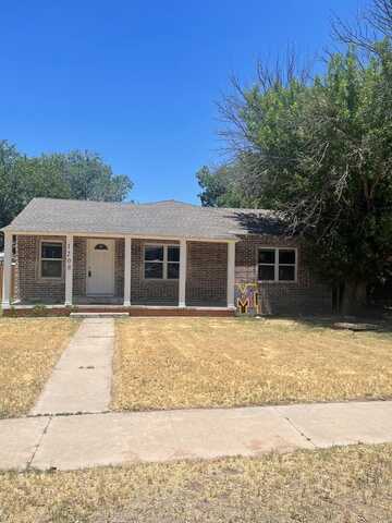1208 W Tennessee Ave, Midland, TX 79701