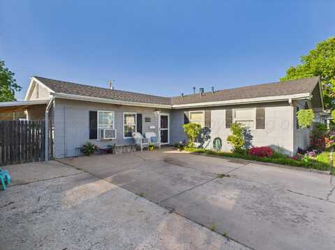 1136 W Cinderella Dr, Pampa, TX 79065