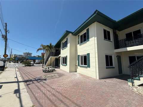 17688 GULF BOULEVARD, REDINGTON SHORES, FL 33708